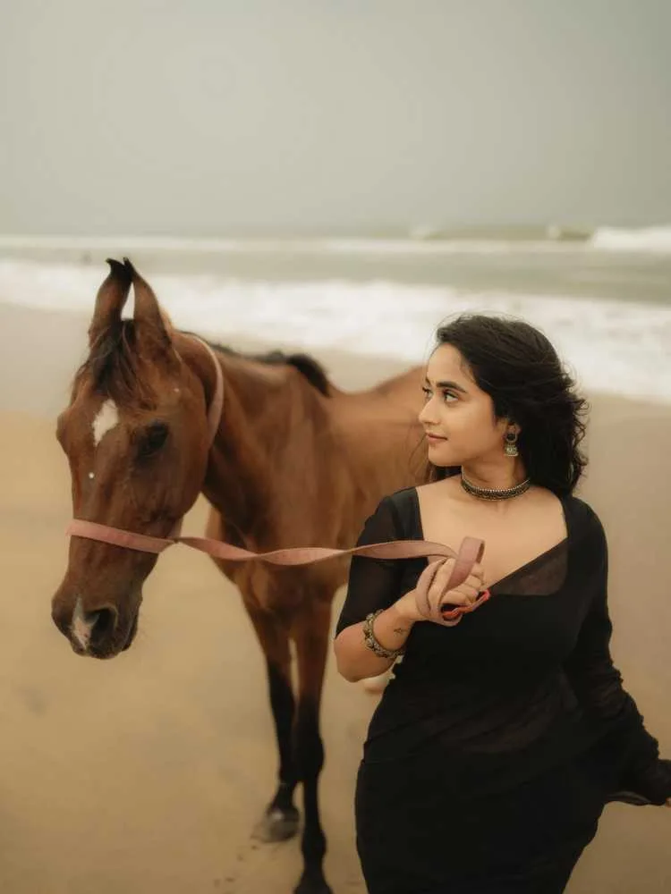 Deepthi Sunaina: The Rising Star Transforming Telugu Entertainment 1 Deepthi Sunaina