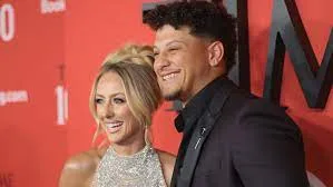 Brittany Mahomes' Viral "Finish the Sentence" Game Reveals Patrick's Hidden Talents & Preferences 1 Brittany Mahomes