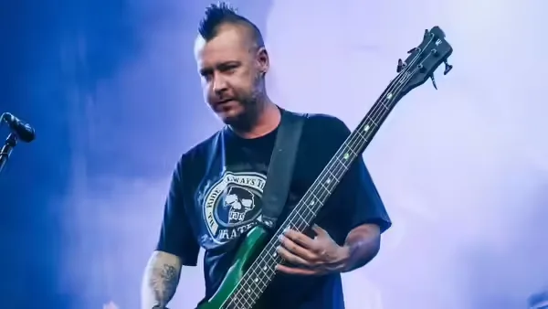 Why Sam Rivers Left Limp Bizkit: Exit Explored and Band's Next Chapter 1 Sam Rivers