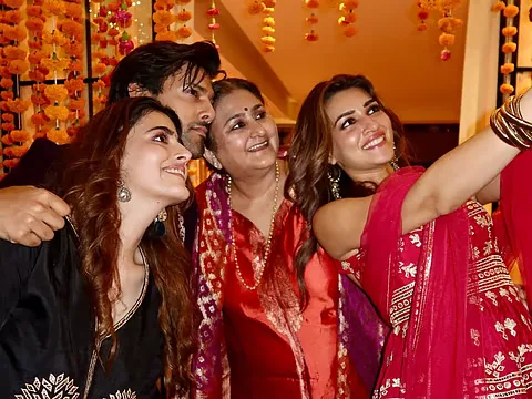 Kriti Sanon: Bollywood Star’s Journey, Achievements, and Upcoming Projects in 2025-26