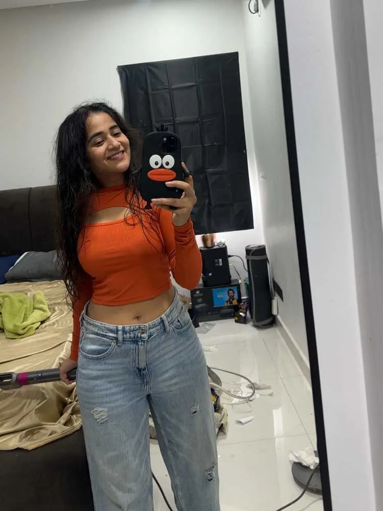 Deepthi Sunaina: The Social Media Star Who Conquered Telugu Cinema 7 image 911 Deepthi Sunaina: The Social Media Star Who Conquered Telugu Cinema