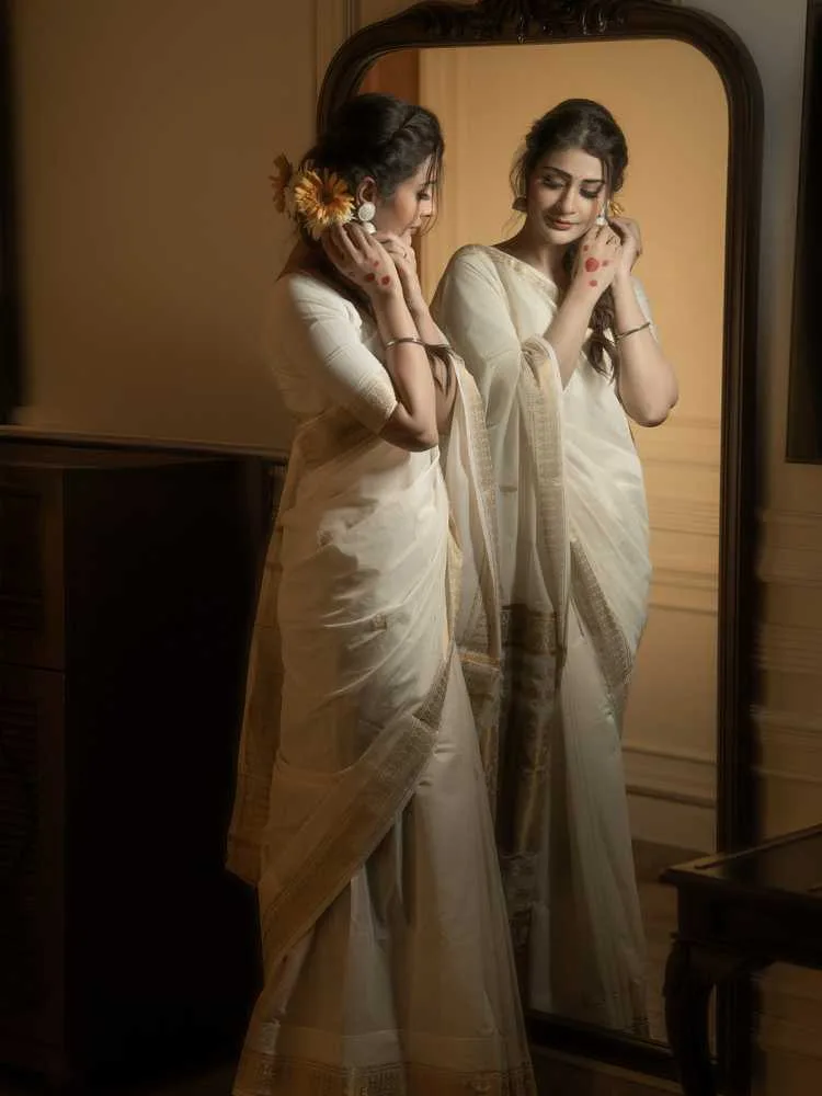 Payal Rajput: Breaking Stereotypes One Role at a Time 4 image 964 Payal Rajput: Breaking Stereotypes One Role at a Time
