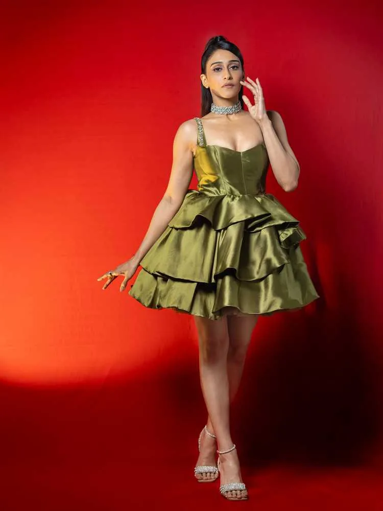 Regena Cassandra: When International Talent Meets Indian Entertainment 5 image 979 Regena Cassandra: When International Talent Meets Indian Entertainment