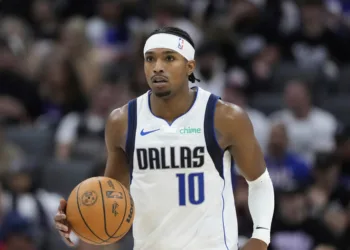 Dallas Mavericks guard Brandon Williams against the Sacramento Kings during the first half of an NBA play-in tournament basketball game Wednesday, April 16, 2025, in Sacramento, Calif. (AP Photo/Godofredo A. Vásquez)