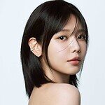 From Stage to Spotlight: Sooyoung Hosts Vietnam’s Cultural Bridge Concert