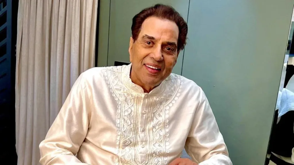 Dharmendra Health Update: Hema Malini Asks Fans for Prayers as Bollywood Legend Remains Hospitalized