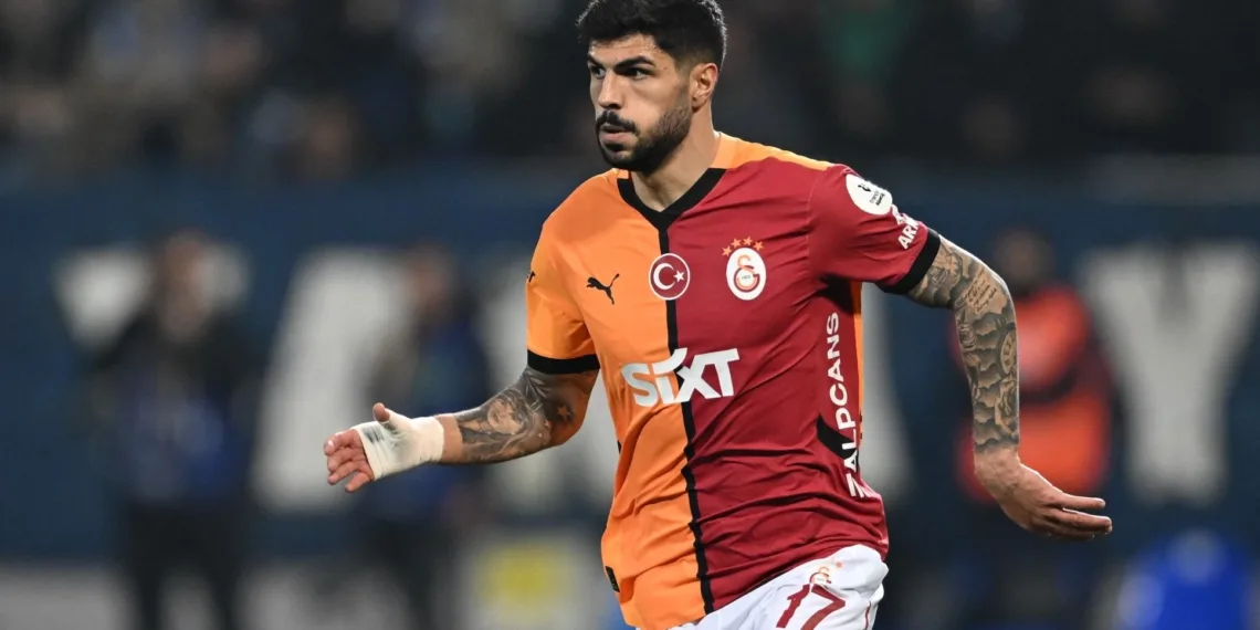 RIZE, TURKIYE - FEBRUARY 17: Eren Elmali of Galatasaray in action during the Turkish Super Lig week 24 football match between Caykur Rizespor and Galatasaray in Rize, Turkiye on February 17, 2025. (Photo by Hakan Burak Altunoz/Anadolu via Getty Images)