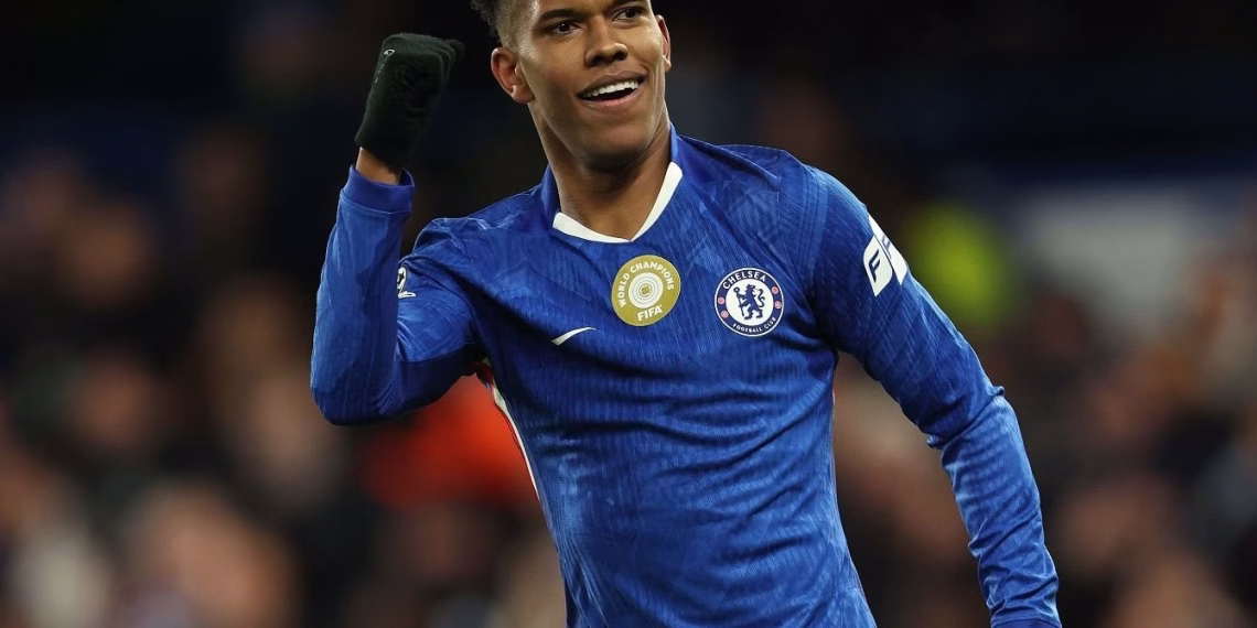 LONDON, ENGLAND - NOVEMBER 25: Estevao of Chelsea celebrates after scoring his team's second goal during the UEFA Champions League 2025/26 League Phase MD5 match between Chelsea FC and FC Barcelona at Stamford Bridge on November 25, 2025 in London, England. (P