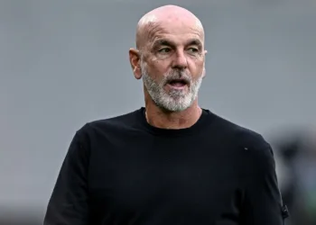 FLORENCE, ITALY - NOVEMBER 02: Stefano Pioli of Fiorentina looks before the Serie A match between ACF Fiorentina and US Lecce at Artemio Franchi on November 02, 2025 in Florence, Italy. (Photo by Image Photo Agency/Getty Images)