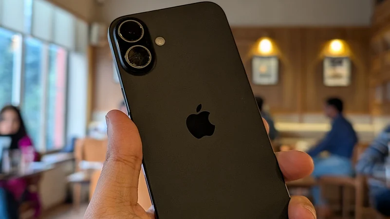 iPhone 16