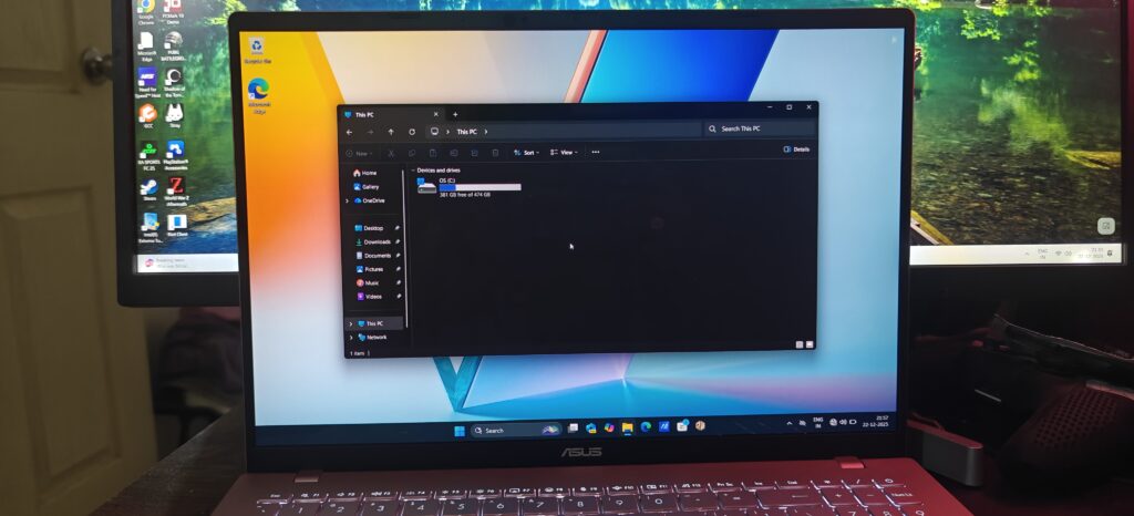 ASUS Vivobook S16 (Snapdragon X) Review: MacBook Ambitions, Windows Reality