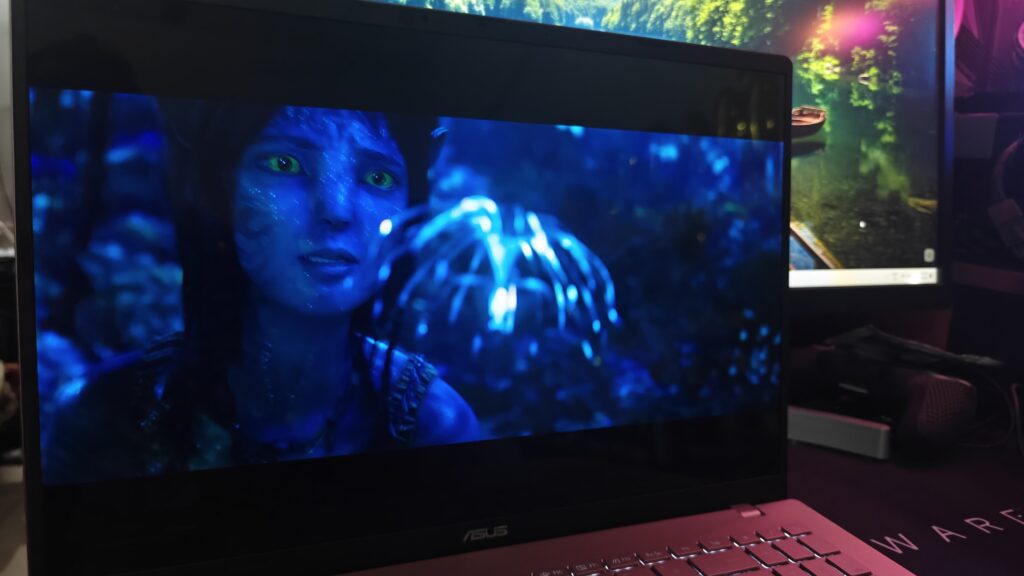 ASUS Vivobook S16 (Snapdragon X) Review: MacBook Ambitions, Windows Reality