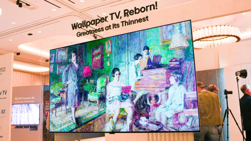 LG Wallpaper TV