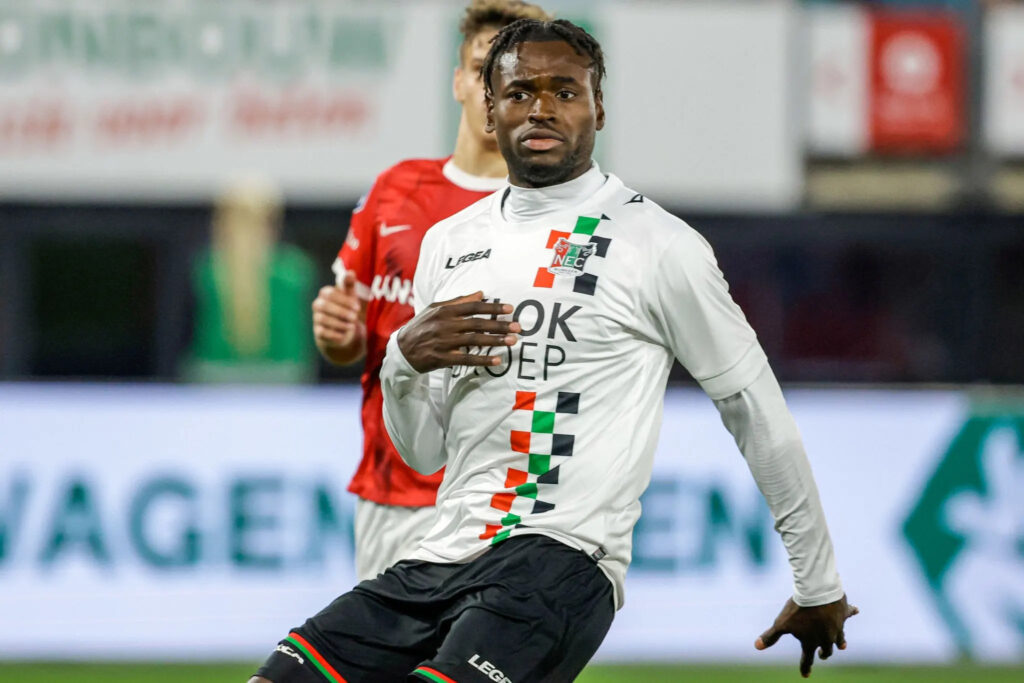 Top 10 Fastest Footballers in the World in 2026