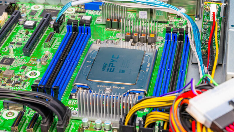 AMD EPYC 8005