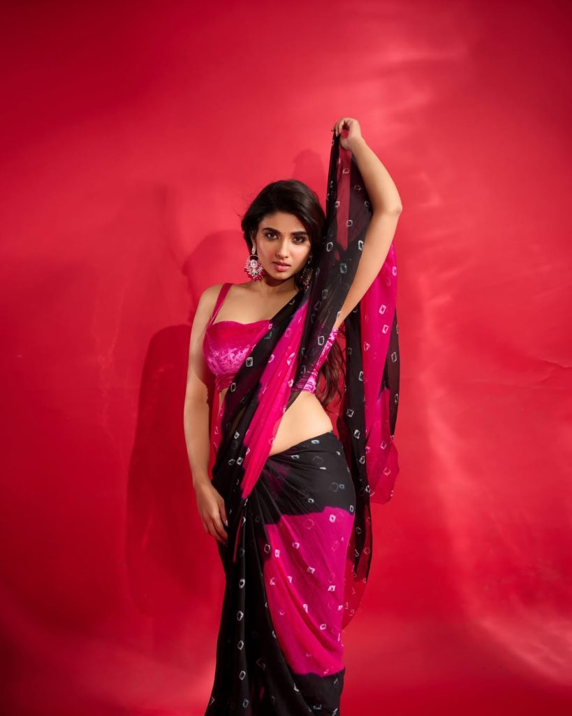 LATEST Pragya Nagra Hot Pics
