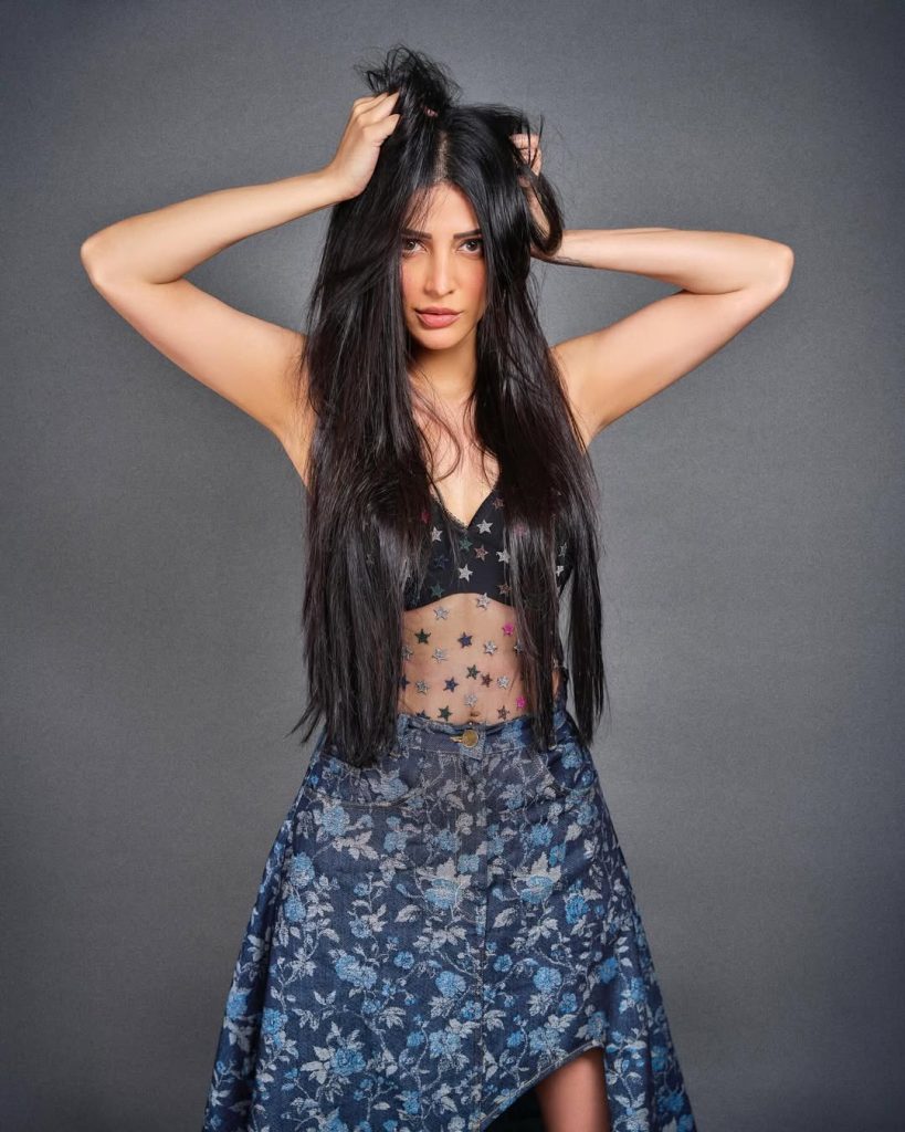 Actress Shruti Haasan Photos