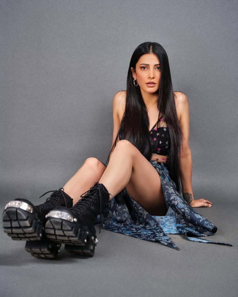 Actress Shruti Haasan Photos