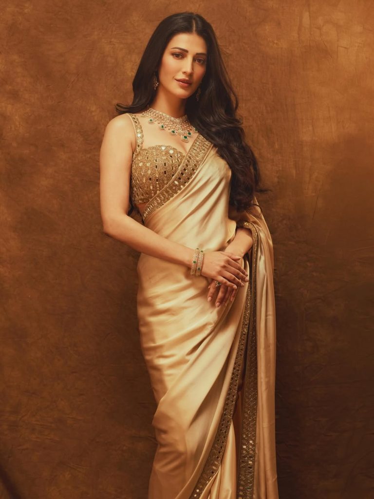 Actress Shruti Haasan Photos