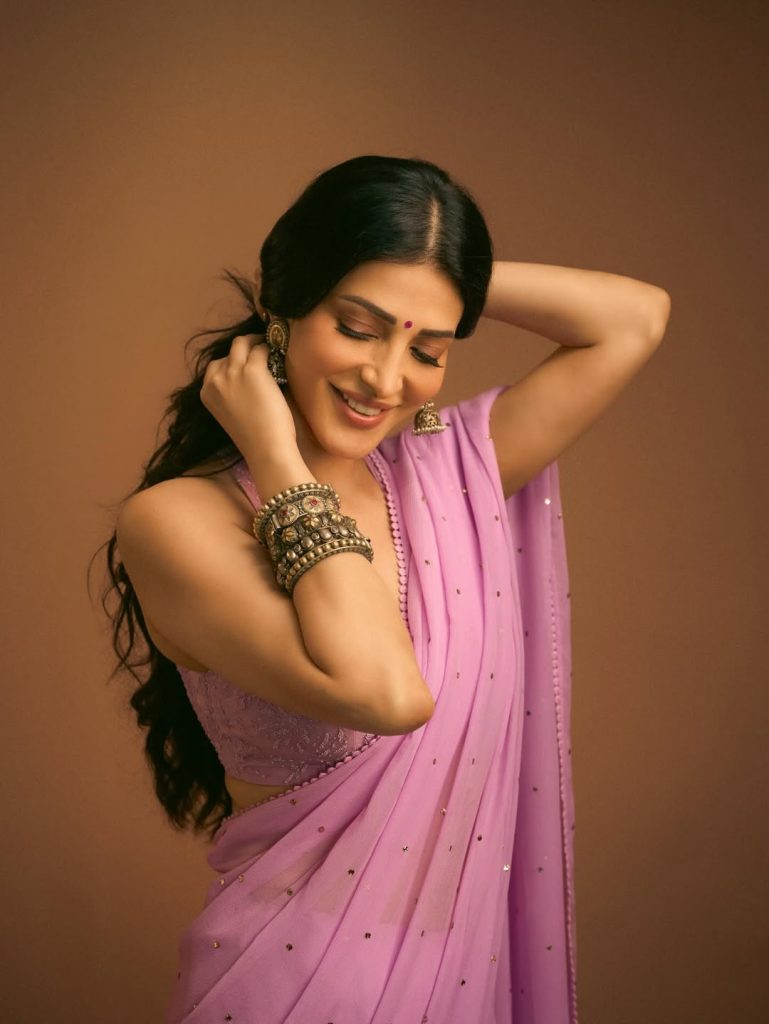Actress Shruti Haasan Photos