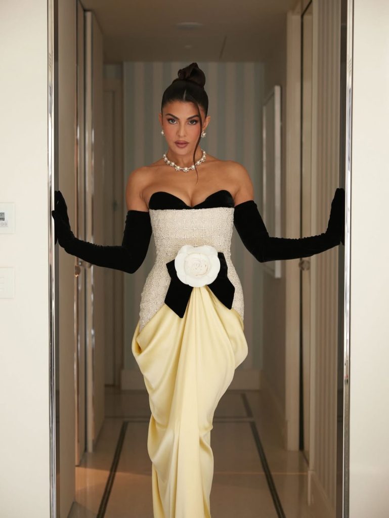 Jacqueline Fernandez Hot Photos
