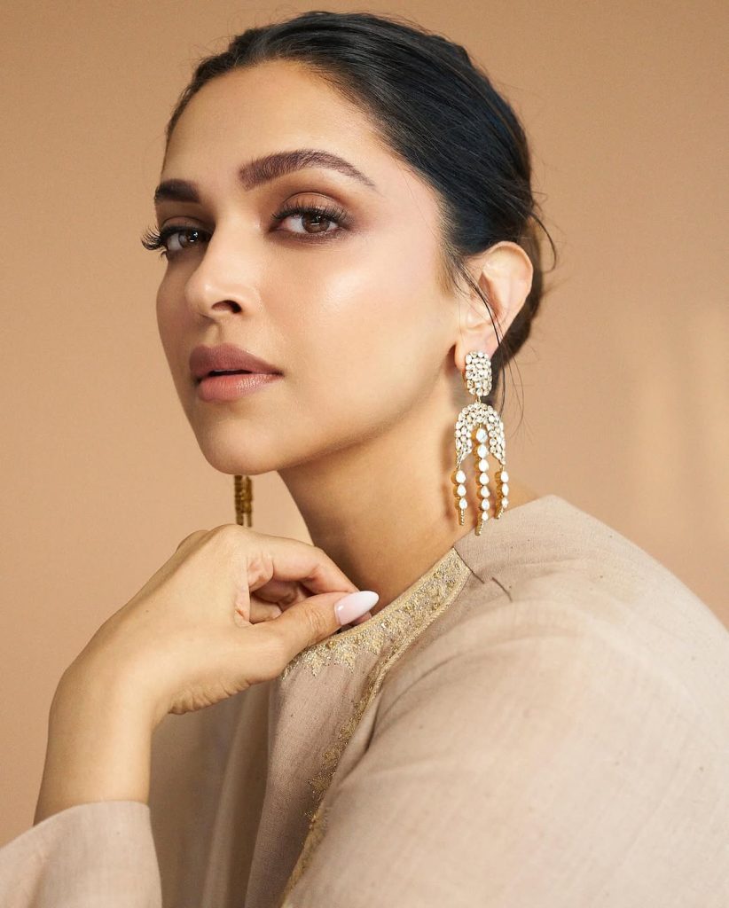 Deepika Padukone Hot Photos 2026