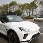 Robotaxi Outage Leaves Riders Stranded on China’s Highways