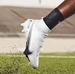 The Ultimate Guide to Choosing the Right Football Cleats for Performance and Comfort