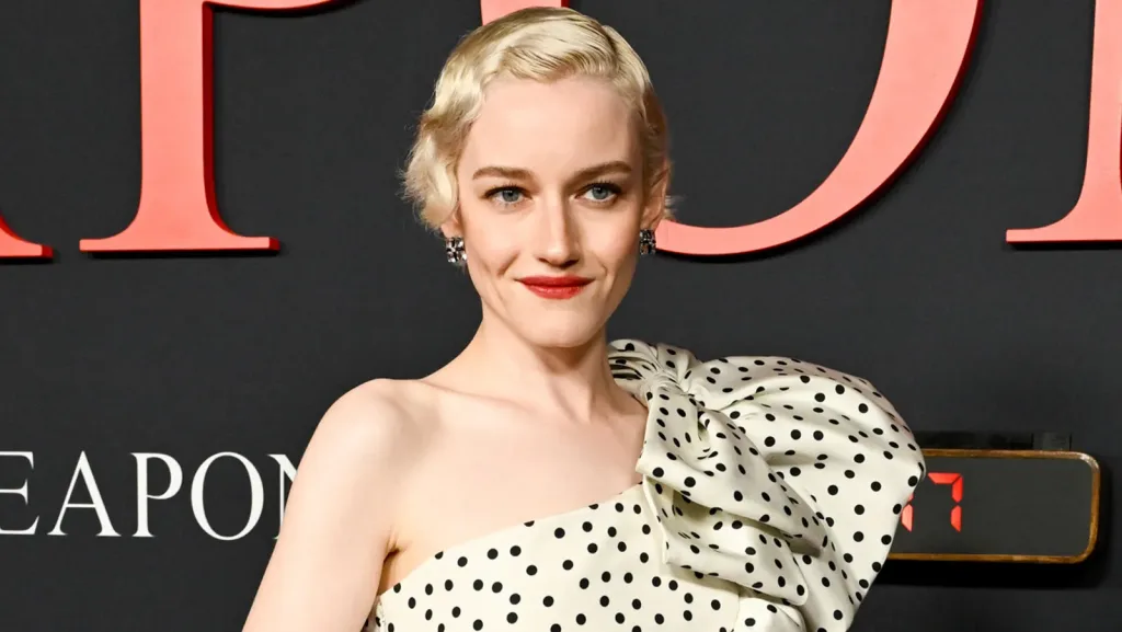 Julia Garner