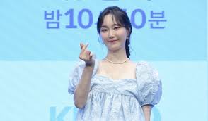  Lee Yoo Young
