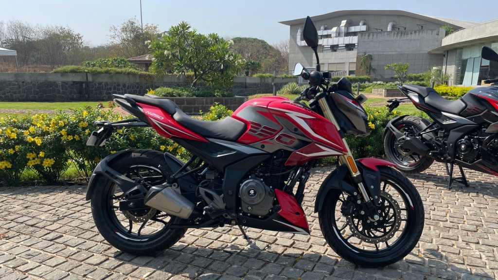 Bajaj Pulsar N250 