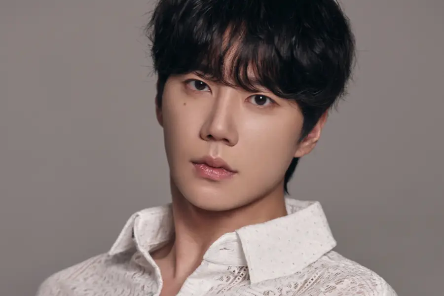 Lee Jun Young 