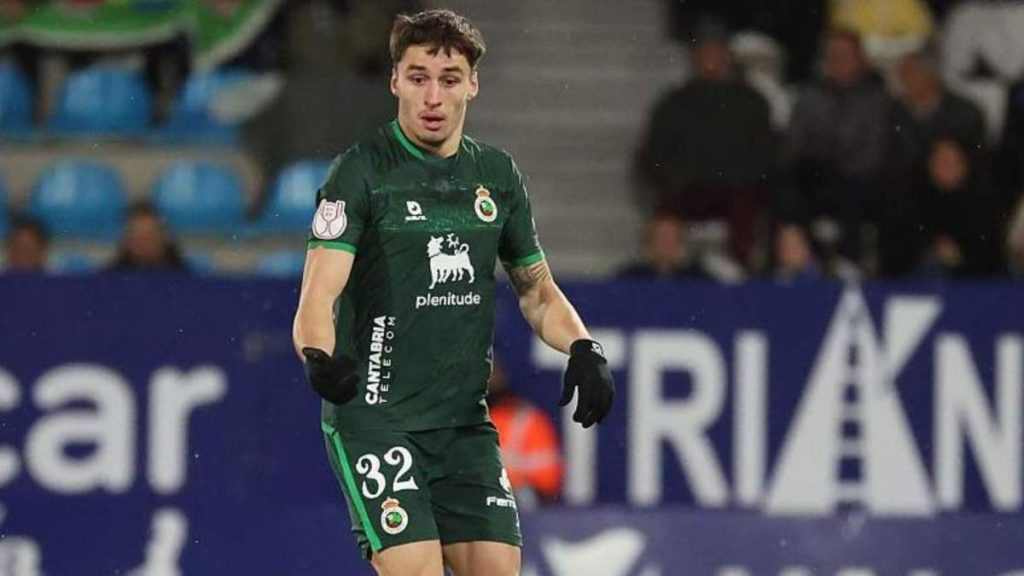 Jorge Salinas Transfer: Barcelona Leading Race for 19-Year-Old Star
