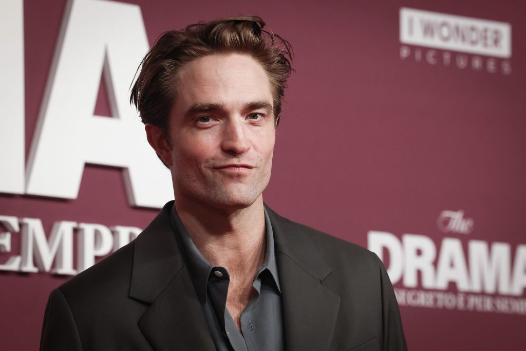 Robert Pattinson