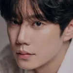Lee Jun Young Enlists July 21 — “Reborn Rookie” Star Shares 10-Draft Handwritten Letter That Has Fans in Tears