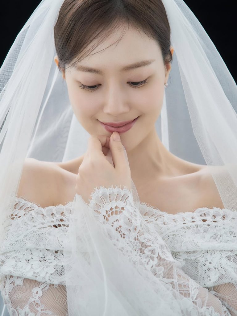 Moon Chae Won