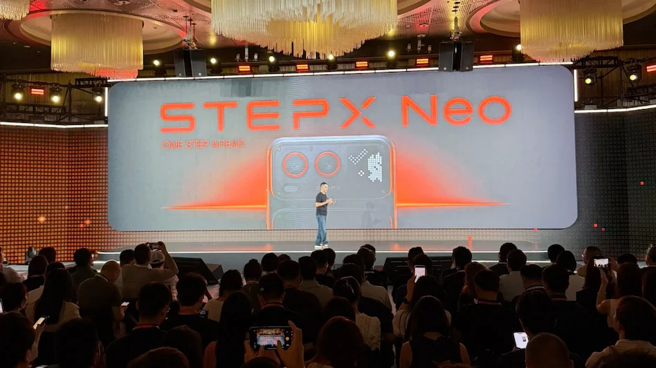 StepX Neo: The World's First Agentic AI Phone Is Here — And It Beat OpenAI to It