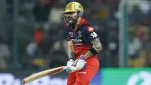 How Virat Kohli Adapts to Powerplay Pressure in Modern Cricket