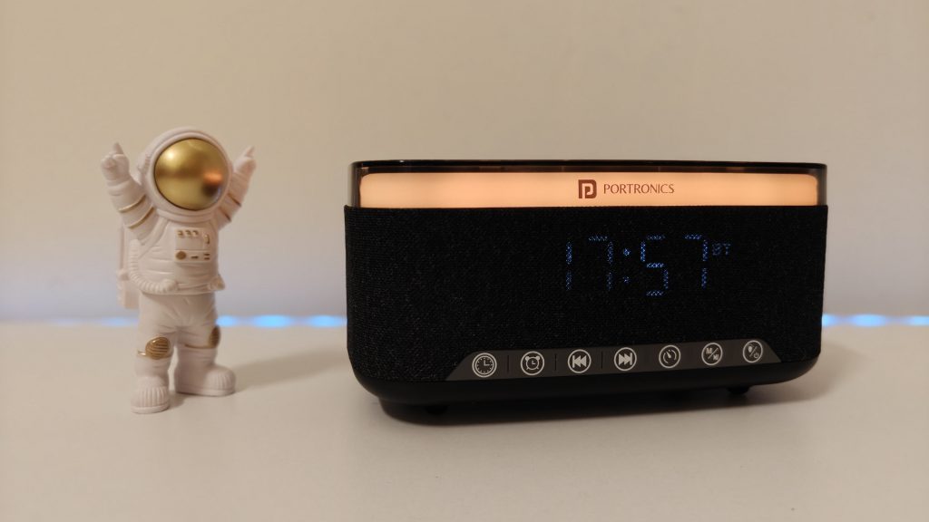 Portronics Trifusion Review: A 16W Speaker, Wireless Charger, and Mood Light for Just Rs. 1,599