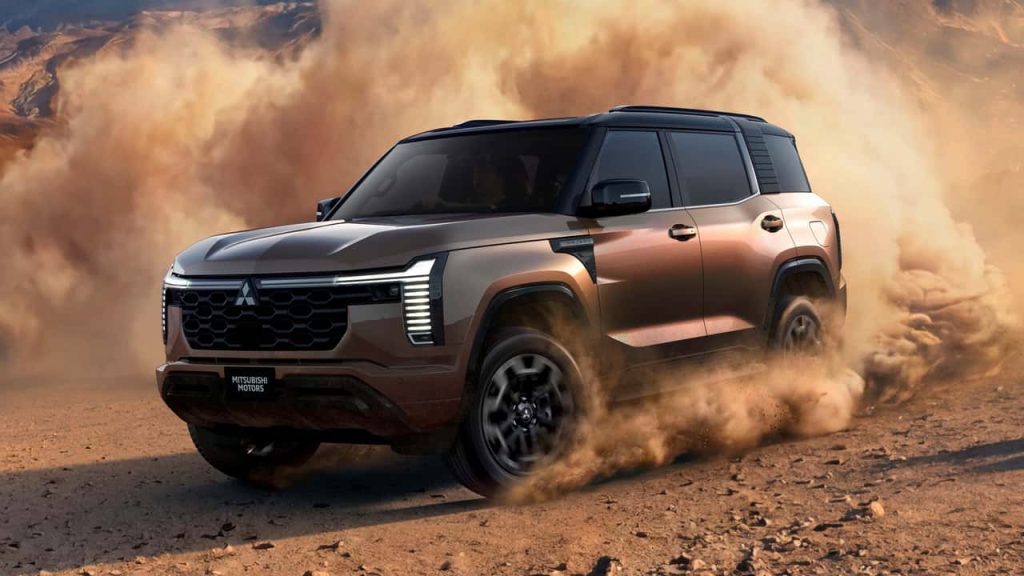 Iconic Mitsubishi Pajero Returns With Boxy Styling