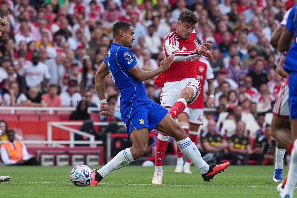 Arsenal Edge Past Chelsea