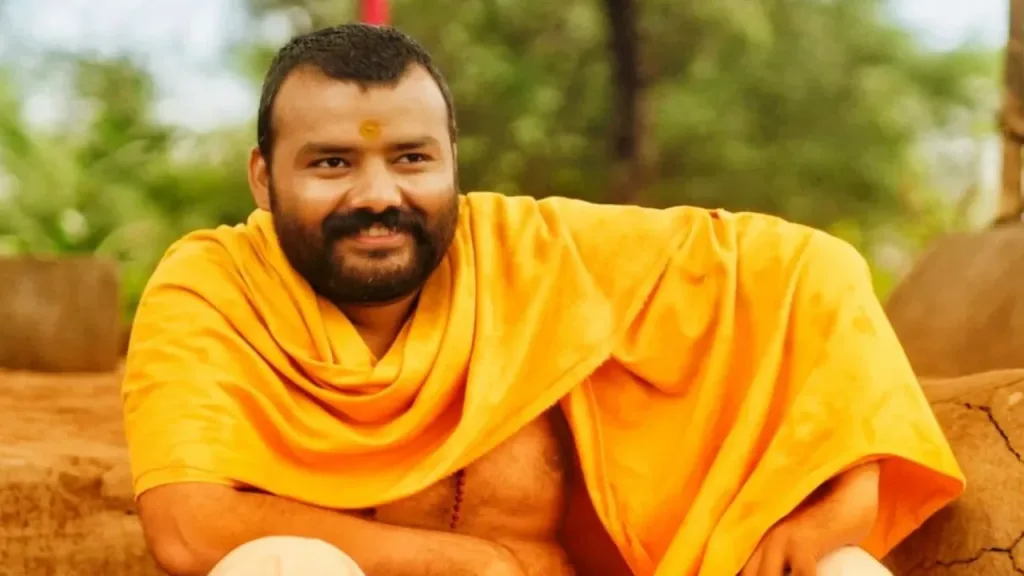  Shobhinaw Satyaa