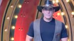 Salman Khan Gets Irritated With Paparazzi On Bigg Boss 20 Sets