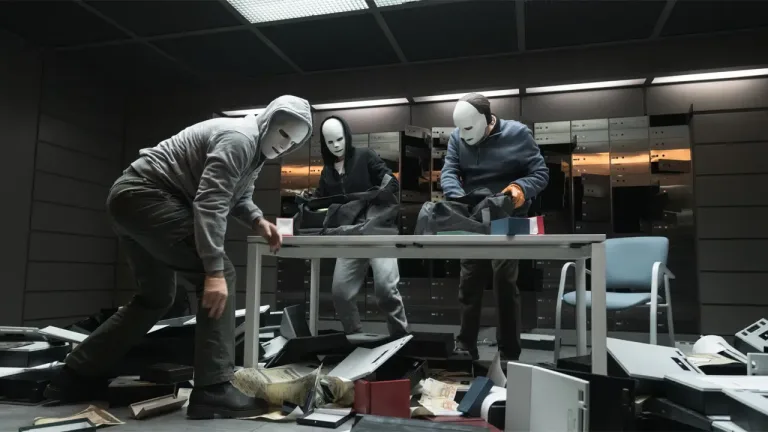 Netflix’s Intense New Madrid Heist Thriller