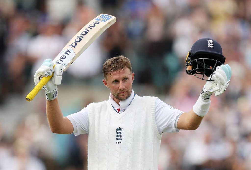 Joe Root signs a new England cricket contract