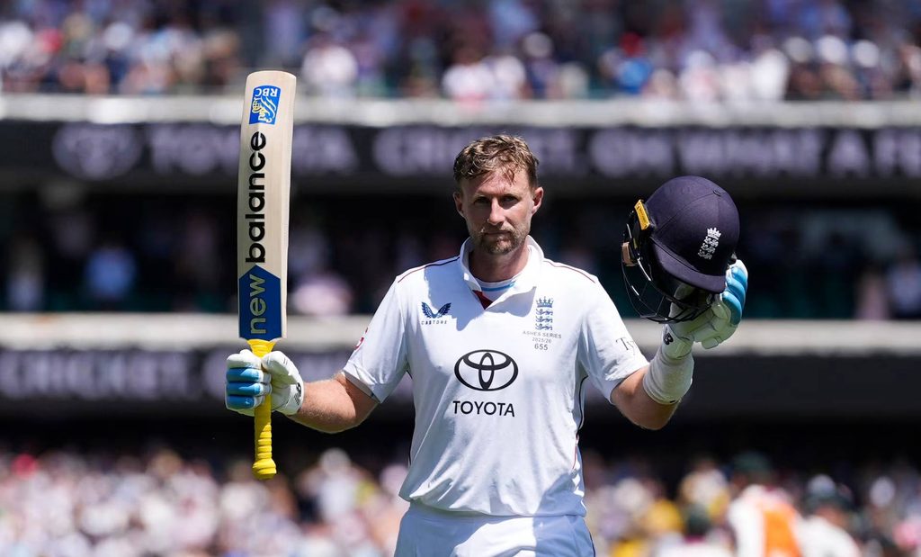 Joe Root signs a new two-year England central contract