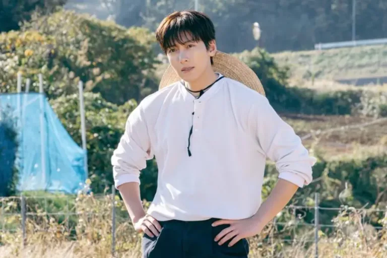 Ji Chang Wook’s Strawberry Farm Struggle