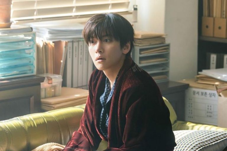 Ji Chang Wook’s Sweet New Escape
