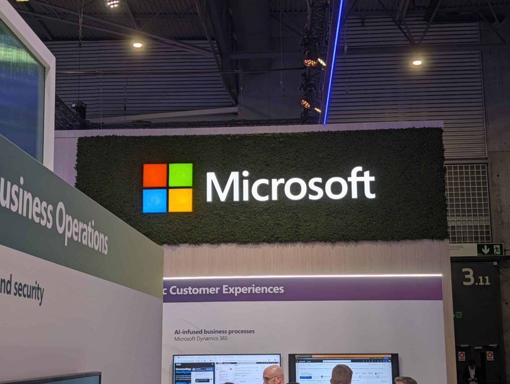 Microsoft defines its Azure