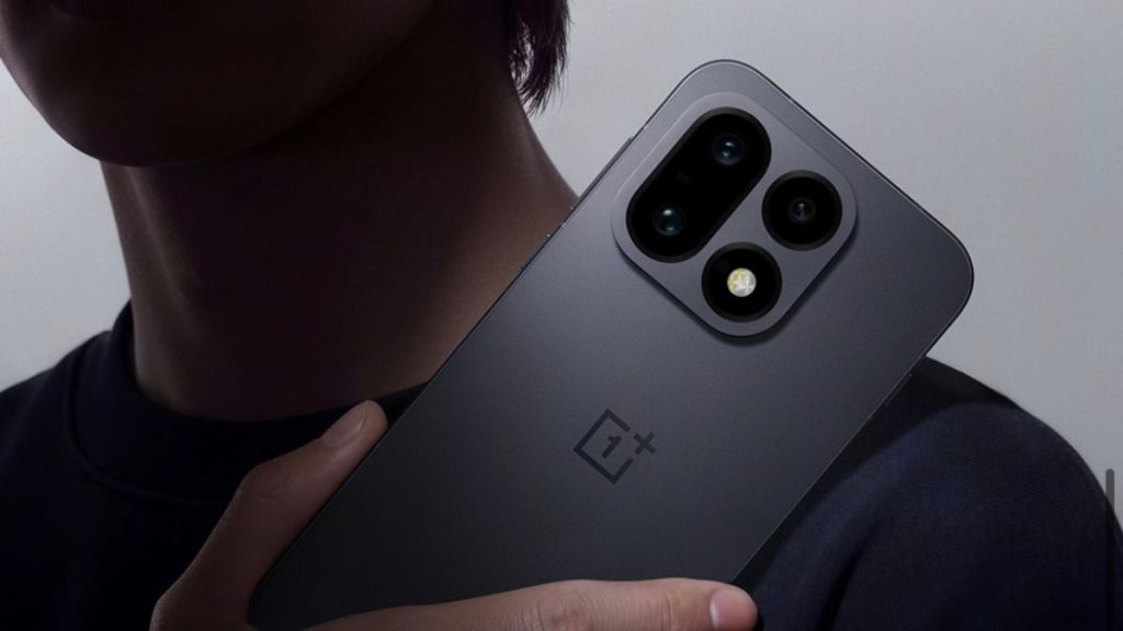 OnePlus 16 Launched in China: Price Starts at 5,999 Yuan With 9,000mAh Battery and 200MP Camera